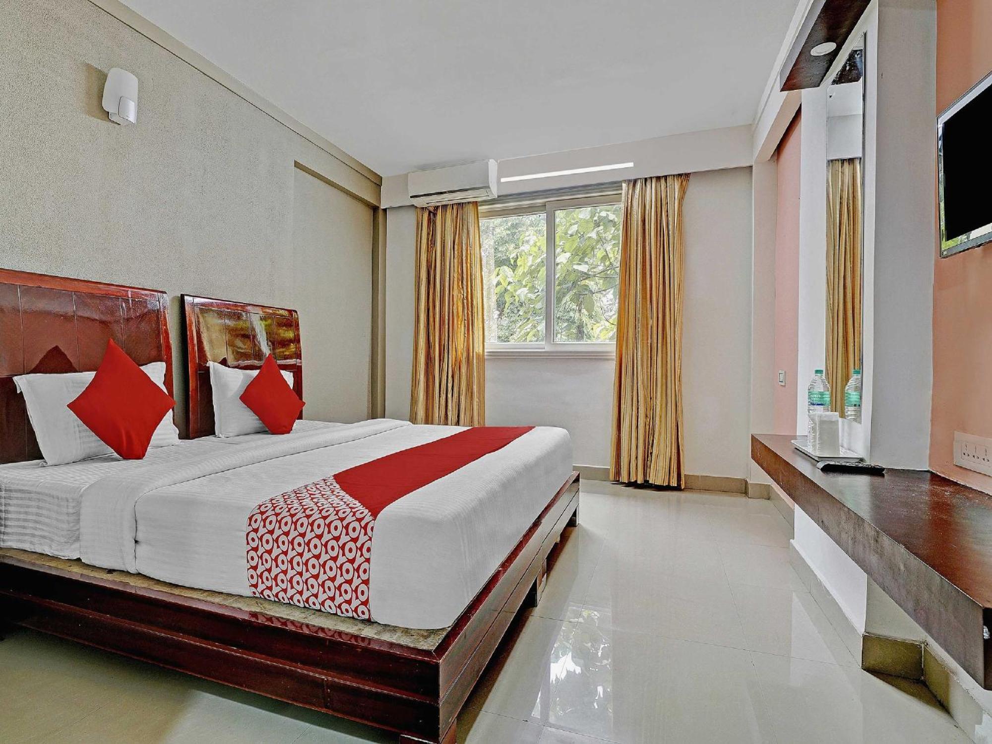 Hotel O Aec Residency Mararikulam Exterior foto